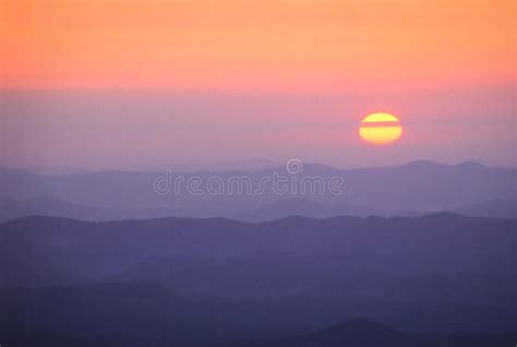 Hazy Smoky Mountain Sunrise Stock Image Image Of Haze North 215891045