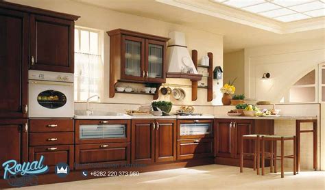 Merk ini memiliki beberapa keunggulan, di antaranya terbuat dari stainless. Model Kitchen Set Mewah Kayu Jati Model Tebaru | Royal ...