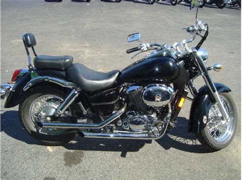 The 2003 model's seat stood 27.6 inches above the curb. 2003 Honda Shadow ACE 750 Deluxe for sale on 2040-motos
