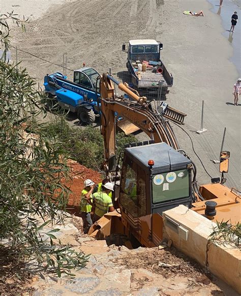 Orihuela Inicia La Reparaci N Del Socav N En El Paseo De La Caleta En