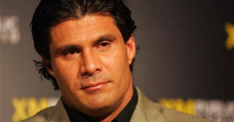 Jose Cansecos 7 Funniest Tweets About Selling His Shot Off Finger On Ebay Cbs San Francisco