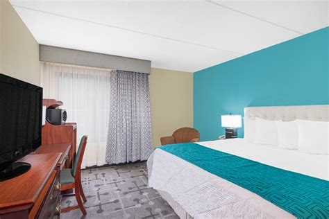 Quality inn & suites kingston. Howard Johnson Inn Saugerties - UPDATED 2017 Prices ...