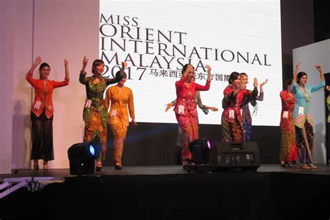 Kee Hua Chee Live Part Miss Malaysia Orient Organised And Produced By Pageant Coach