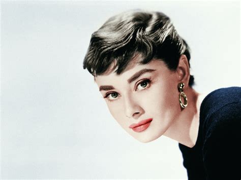 How To Achieve Audrey Hepburns Iconic Eyebrows Vogue Arabia