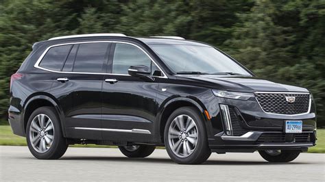 Midsize Cadillac Suv New And Used Car Reviews 2020
