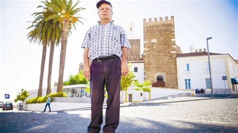 El Hombre Que Pasó 43 Años En Una Silla De Ruedas Por Un Error Médico