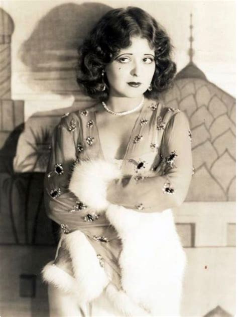 Pin By Dennis Redick On Clara Bow Clara Bow Classic Hollywood Vintage Beauty