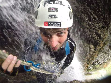 Deap Canyoning Tim Canyoning Ini Hobi Banget Nantang Maut Superlive