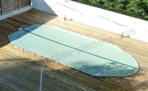 De plus cette couverture d'hivernage est équipée de fixations adaptées aux piscines en bois. bache piscine hiver 10x5