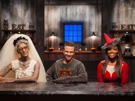 Food network star kids lexi. The Judges' Amazing Costumes | Halloween Baking ...