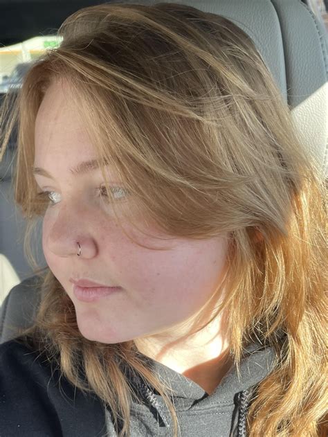 Finally got my nose ring!! : r/piercing