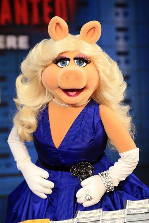 Pin By Angie Falcon On Miss Piggy Board The Muppet Show Muppets