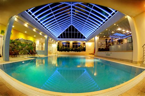 Swimming pool in house plans cotation. Indoor Swimming Pool Ideas For Your Home - The WoW Style
