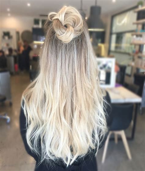 Instagram Kaitlinjadehairartistry Hair ️ Lived In Hair Colour Blonde Bronde Brunette Golden