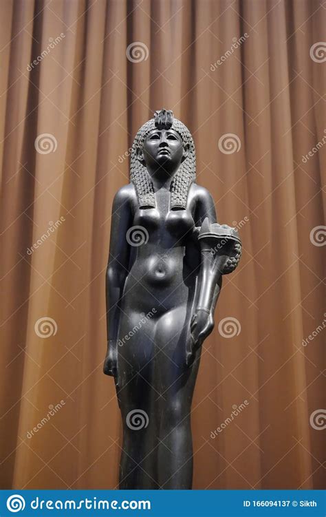 Saint Petersburg Russia June 14 2016 Sculpture Of Cleopatra In