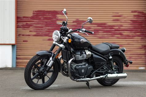 The New Royal Enfield Super Meteor 650 Cruising At Its Purest Motoph