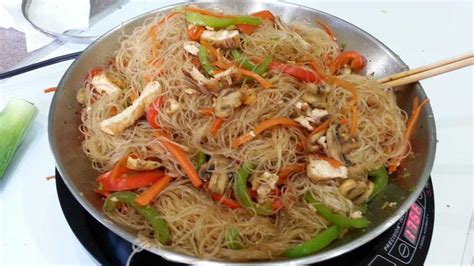 Our version includes enough chicken and noodles to make it a main course. Vegetarian Stir-fry Glass Noodle with Tofu Recipe (Miến ...