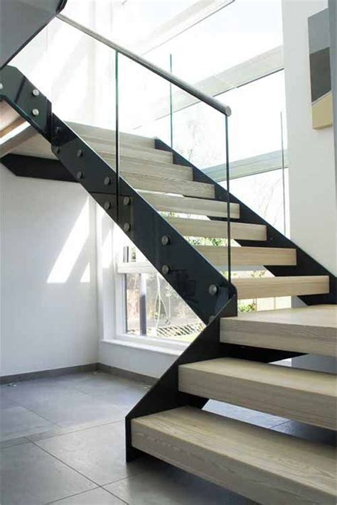 20 Modern Glass Stair Railing Ideas Homemydesign