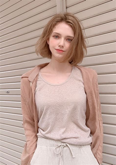 Woman Face Girl Face Chloe European Girls Ropa Diy Short Hair Beauty Outfits