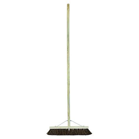 18 Bassine Broom Complete Cw Handle And Stay