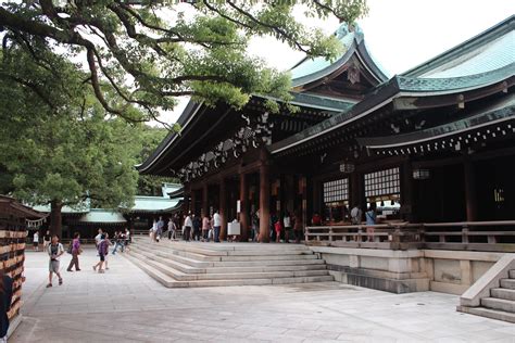 Meiji Shrine Places To Travel Places To Visit Meiji Shrine Street