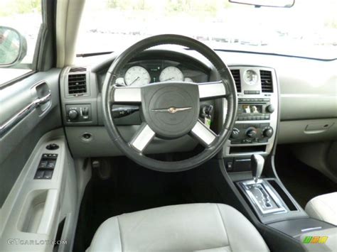 2007 Chrysler 300 Touring Dark Slate Graylight Graystone Dashboard