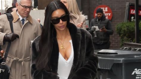 Kim Kardashian Spotted In Nyc After Filming Oceans Eight Cameo Youtube