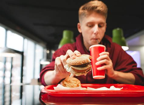 Fast Food Is Exploding In Popularity For This Concerning Reason New Poll Shows — Eat This Not That