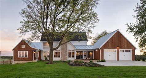 Bucolic Bliss Farmhouse Kansas City Homes And Style Nspj Architects