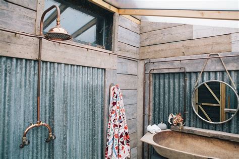 Pin By Izabel Phillips On Courtyard Garden Outdoor Shower Courtyard