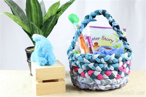 Tutorial Braided Fabric Easter Basket Sewing