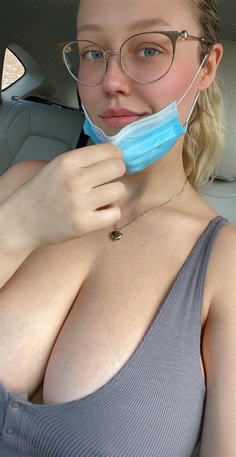 Sabrinas Tits Say Wear A Fucking Mask Catchthetune