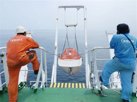 Meaning of seafarer in english. Impact Of Connectivity On Seafarer Mental Health