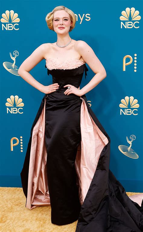 Elle Fanning Wears A Dress By The Great Costume Designer To 2022 Emmys