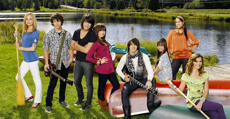 All of our fans have now grown up, so anybody that watched camp rock is now older and can. Como estão os atores de 'Camp Rock' nos dias de hoje