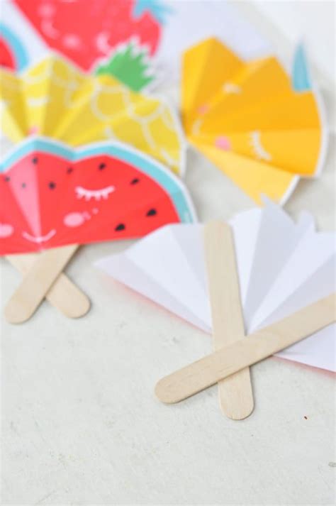 Summer Fruit Paper Fans With Free Printable In 2020 Paper Crafts For