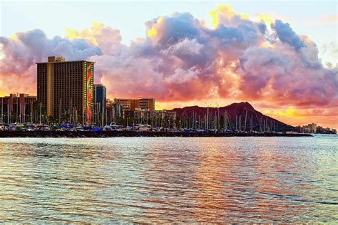 Diamond Head And Waikiki Sunrise Photograph By Marcia Colelli Fine