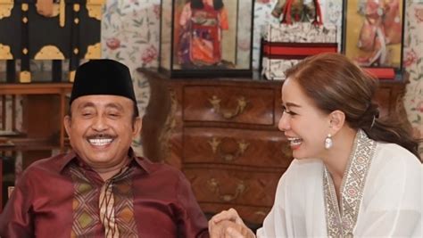 Kisah Cinta Donna Dan Eks Menteri Abdul Latief Mantap Menikah Tanpa Pacaran