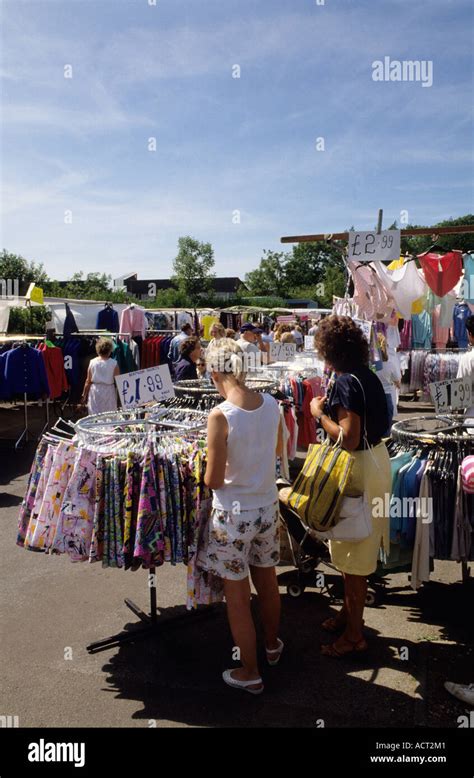 Outdoor Market At New Ash Green Kent In The 1980s Stock Photo Alamy