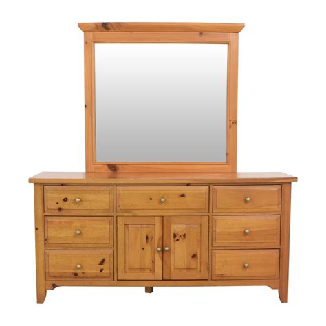 64 Off Broyhill Furniture Broyhill Shaker Style Dresser And Mirror