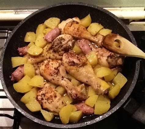 Check spelling or type a new query. Il Menù di Casa Mia: Pollo e patate, una ricetta classica