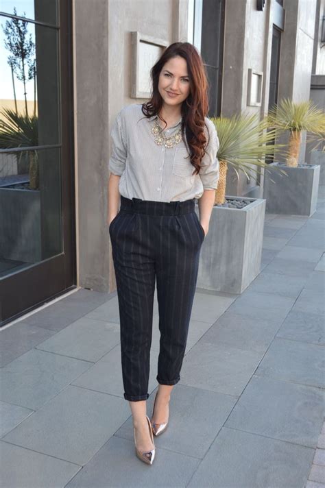 38 Classy And Elegant Spring Women Work Outfits In 2020 Office Wear Women Work Outfits Spring