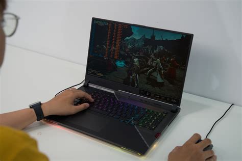 Asus Chính Thức Mang Laptop Gaming Rog Strix Scar 17