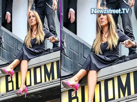 Oops Sarah Jessica Parker Suffers Wardrobe Malfunction Video Dailymotion