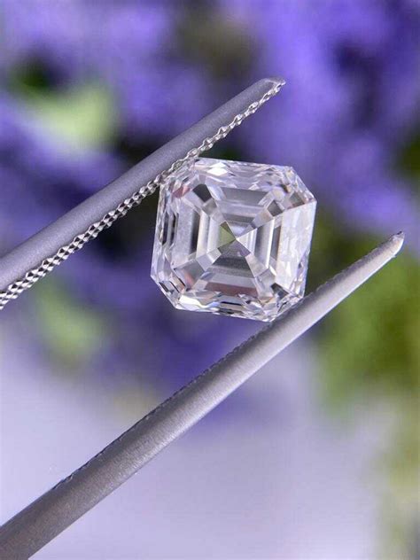 What is the Price of a 2 Carat Diamond?