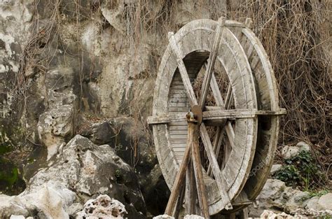 Wooden Wheel Of An Old Water Mill — Stock Photo © Sonerbakir 58825067