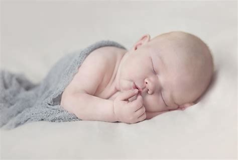 4k Sleeping Babies Wallpapers High Quality Download Free