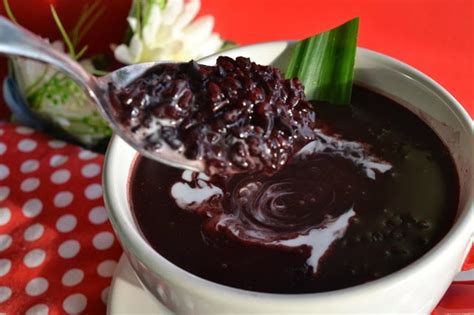 Resepi bubur pulut hitam 230 gram beras pulut hitam (rendam selama 30 minit) air sehelai daun pandan 1.5 liter santan. 5 Minit Resepi Bubur Pulut Hitam - Nurraysa