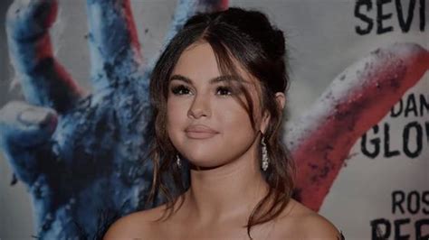 Selena Gomez Recuerda Sus Años De Bullying En La Escuela E News