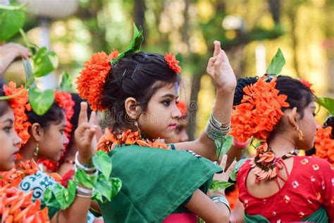 Girl Child Dancers Perforimg At Holi Spring Festival In Kolkata